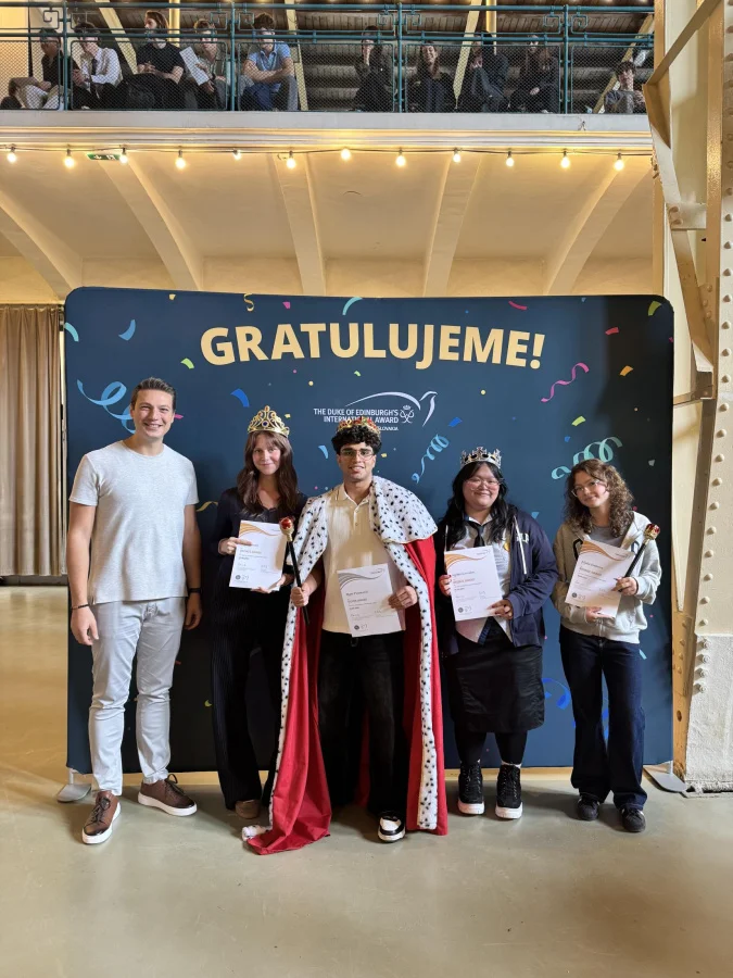 Achievements / Articles / Celebrating Our DofE Achievers - foto
